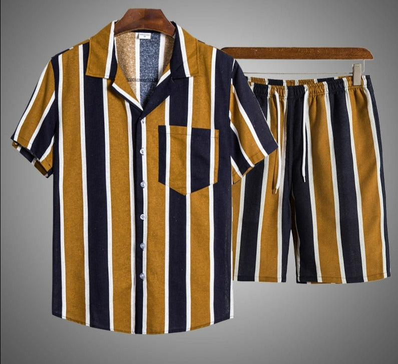 Stijlvolle heren zomerset: comfortabele combiset met trendy T-shirt en korte broek voor warme dagen en vrije tijd.