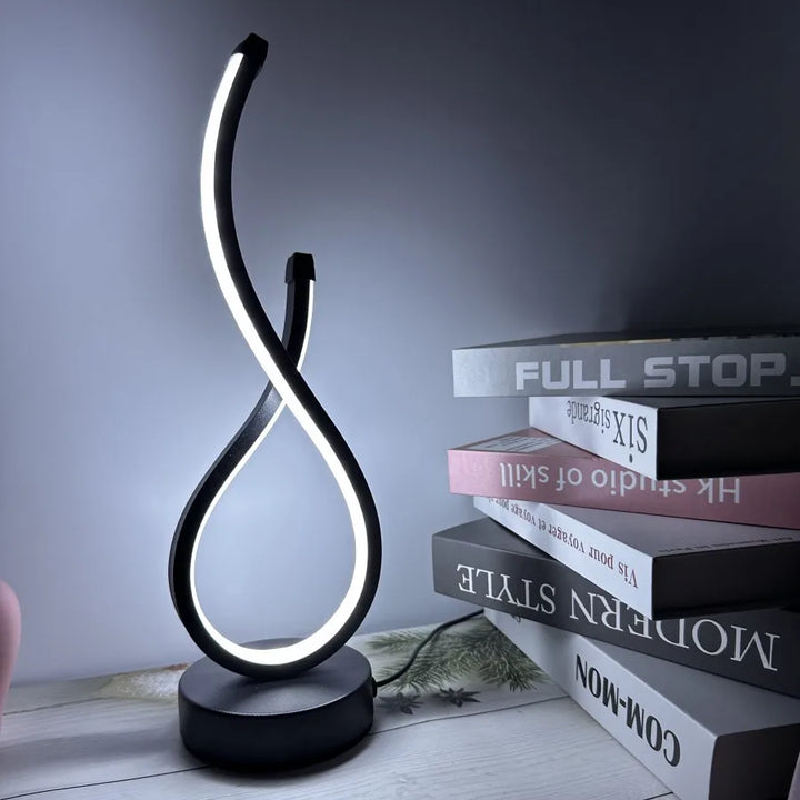 Lumoara dimbare tafellamp: LED verlichting met 3 lichtkleuren. Een modern design statement voor je interieur.