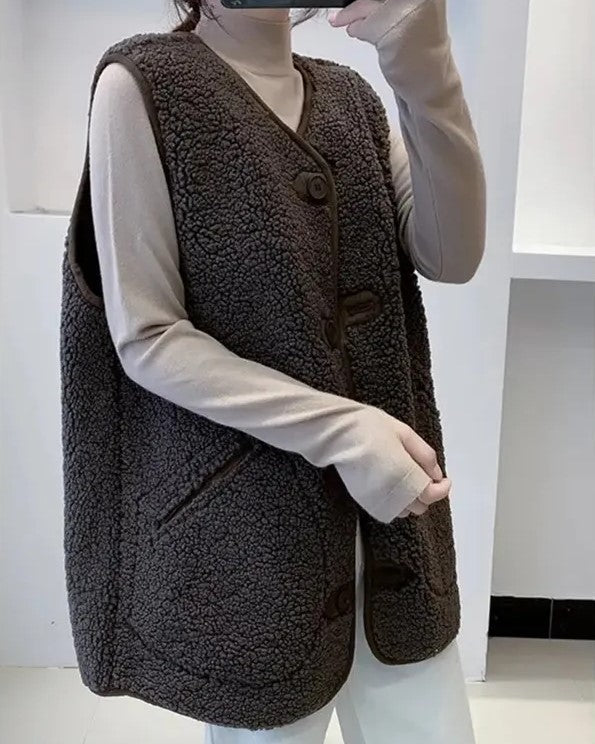 Warm damesgilet van zachte wol, ideaal voor comfort en warmte in de winter.