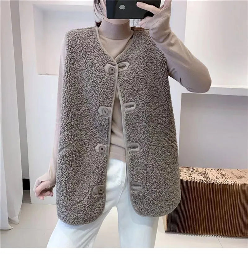 Stijlvol wollen damesgilet, perfect als warme bovenkleding voor een chique winterlook.