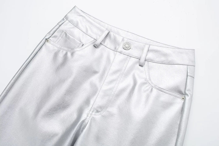 Modieuze dames metallic broek, hoge taille en trendy losse pasvorm. Een echte eyecatcher.