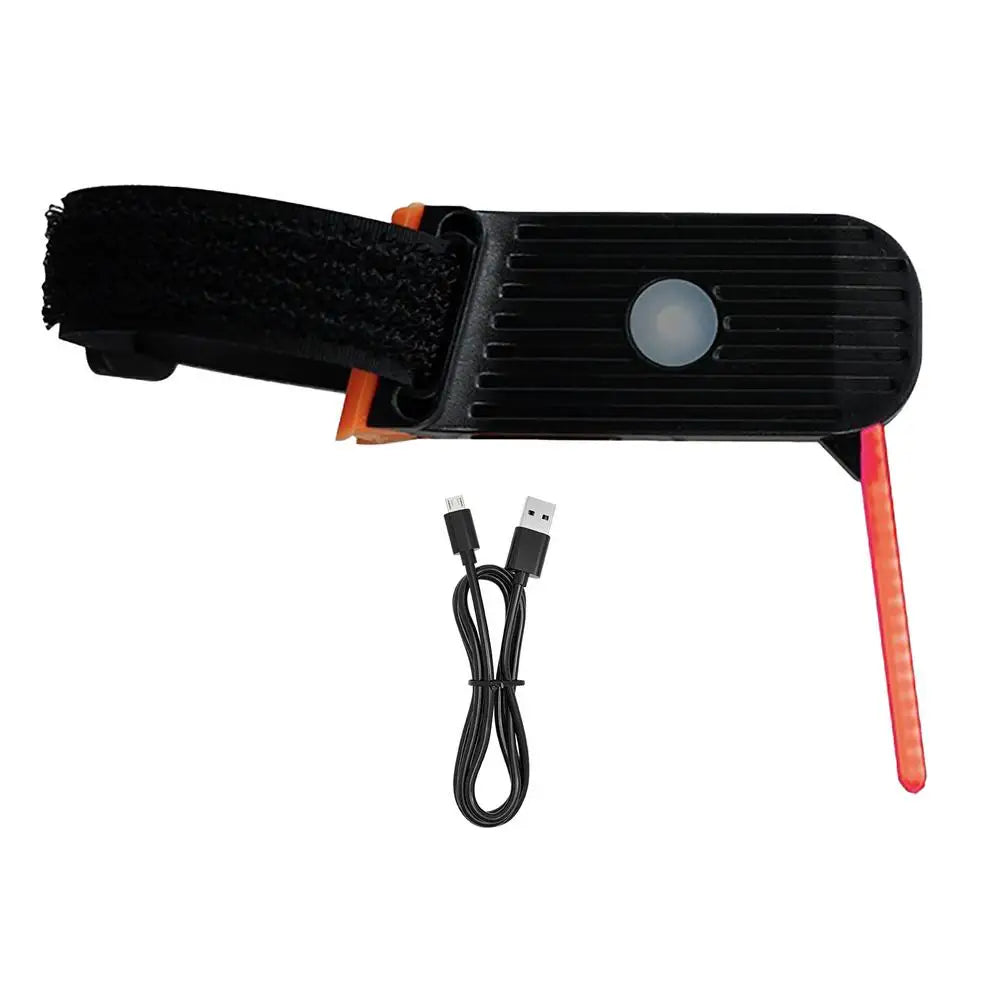 Multifunctioneel LED fietsachterlicht: weerbestendig, USB-oplaadbaar, voor optimale veiligheid en zichtbaarheid.