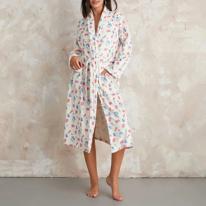 Elegante badjas voor vrouwen met bloemenprint, zacht en warm. Perfect als loungekleding of ochtendjas.