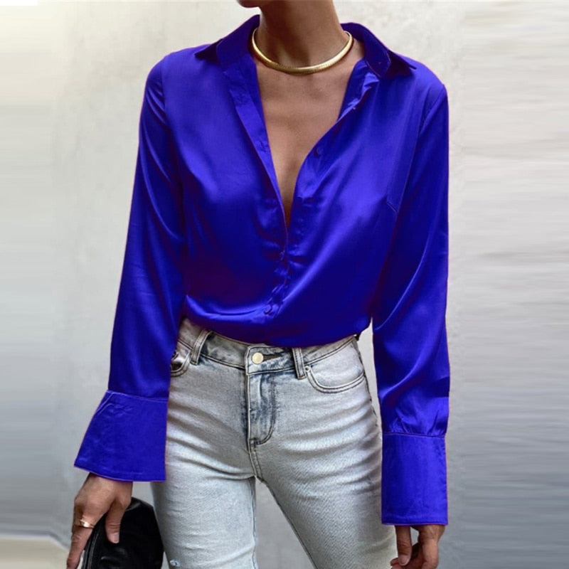 Kantoorvriendelijke Sammie Satin blouse, professioneel en modieus voor dames.