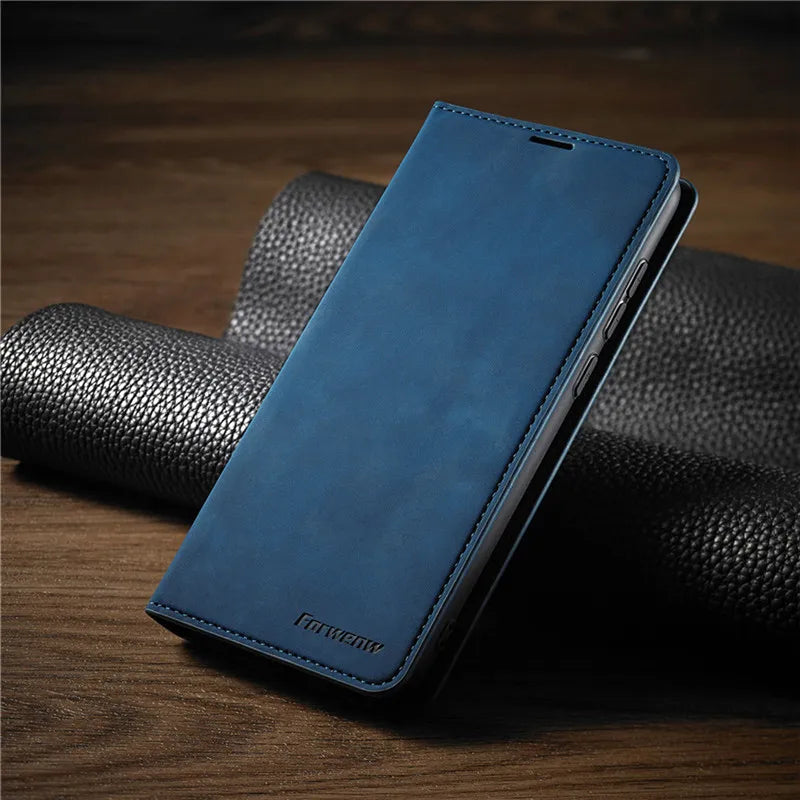 Hoogwaardig leren iPhone beschermhoesje met sterke magnetische sluiting. Optimale telefoonbescherming.