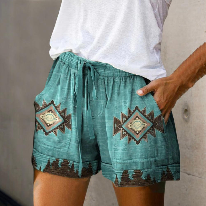 Stijlvolle dames strandshort, veelzijdig en chique. Ideaal als korte broek voor zomerse outfits.
