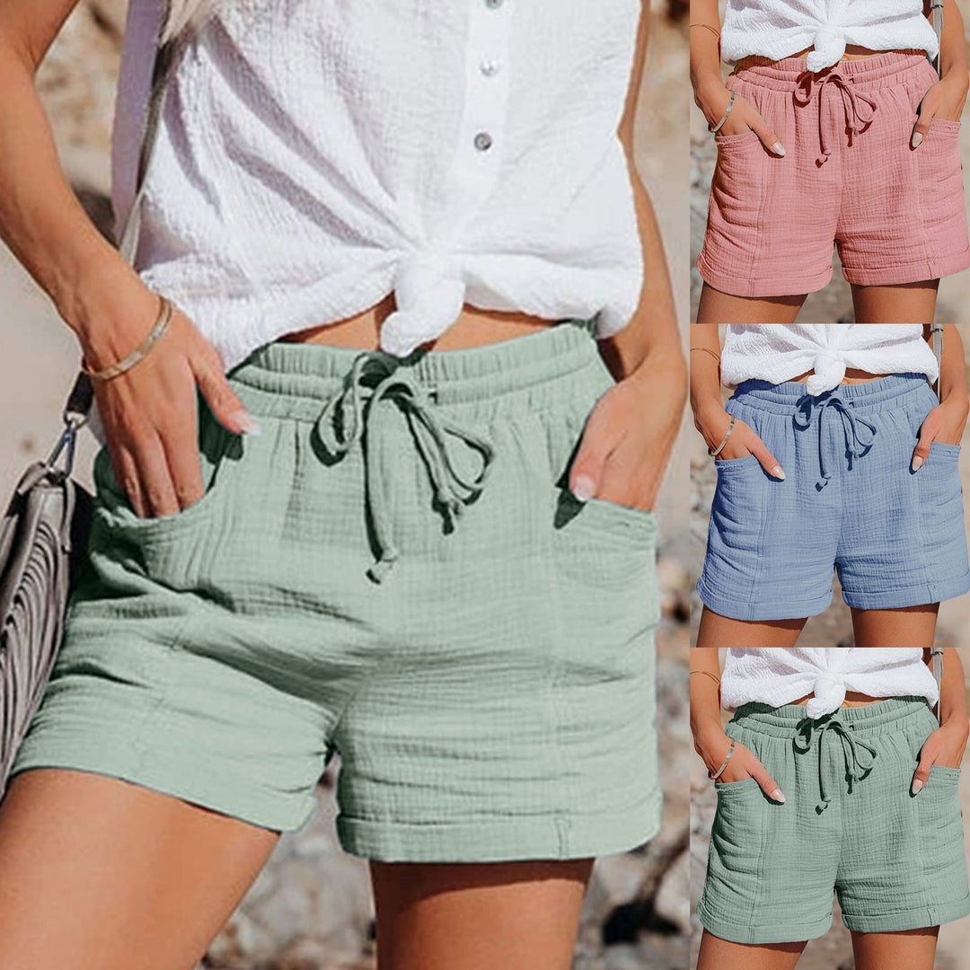 Dames zomershort, luchtig en stijlvol, ideaal voor warme dagen en casual zomerkleding voor vrouwen.