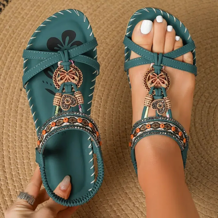 Dames sandalen met comfortabele pasvorm, bohemian stijl. Ideaal voor zomerse dagen. Platte zomerschoenen.
