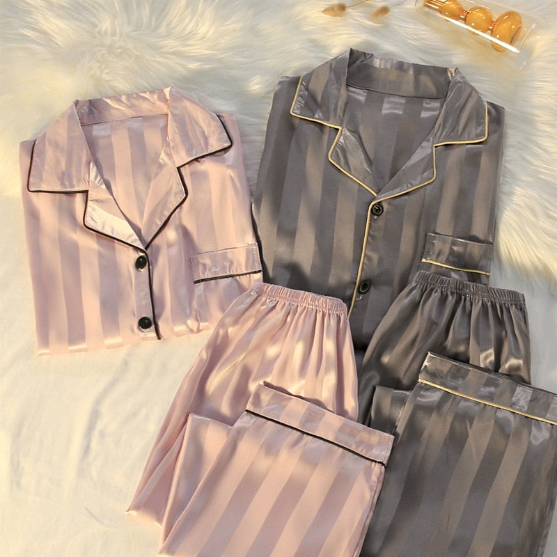 Uni SleepyPyjama™: comfortabele nachtkleding voor dames en heren. Zachte stof en perfecte pasvorm.