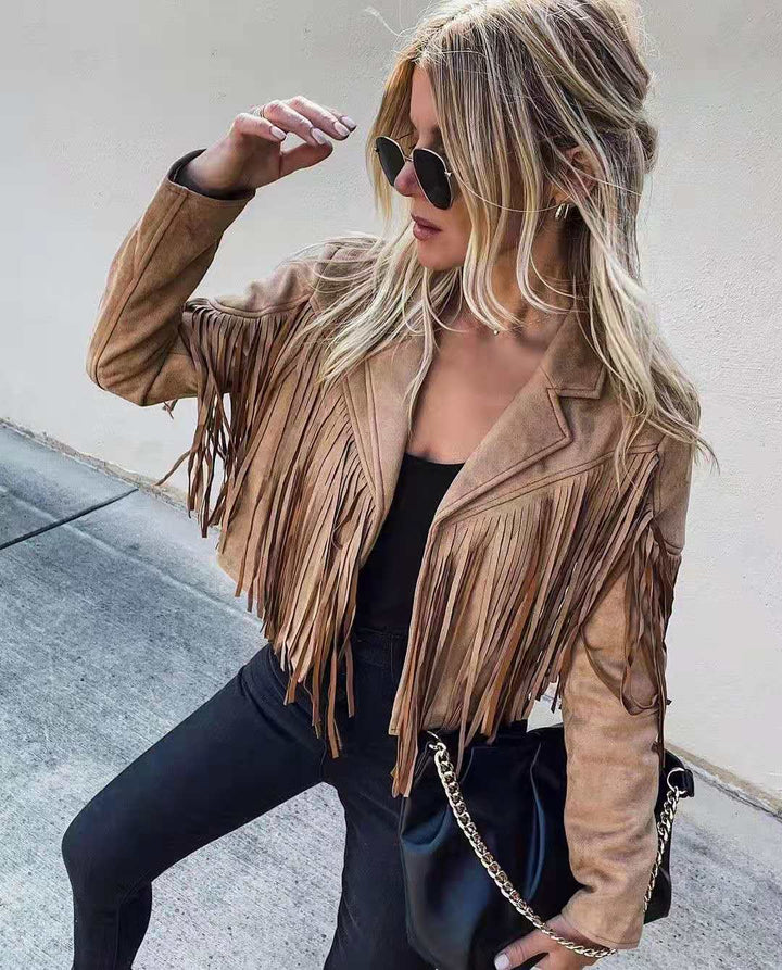 Trendy damesjack met speelse franjes. Comfortabel vest voor de lente en het najaar.