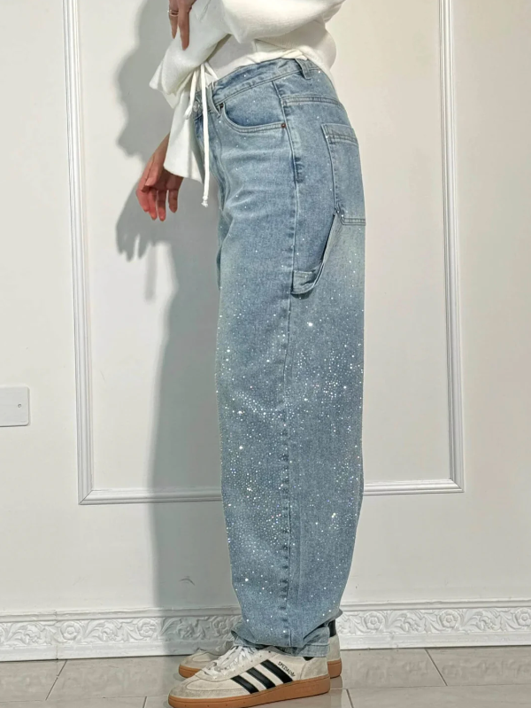 Grijze comfortabele oversized denim jeans voor dames met trendy strass accenten.