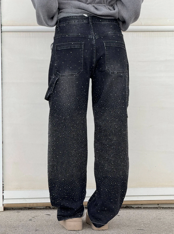 Comfortabele baggy dames jeans met stijlvolle strass, ideaal voor een relaxte look.