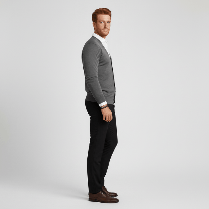 Casual zwart slim fit mannen vest met lange mouwen en V-hals. Veelzijdig en modern.