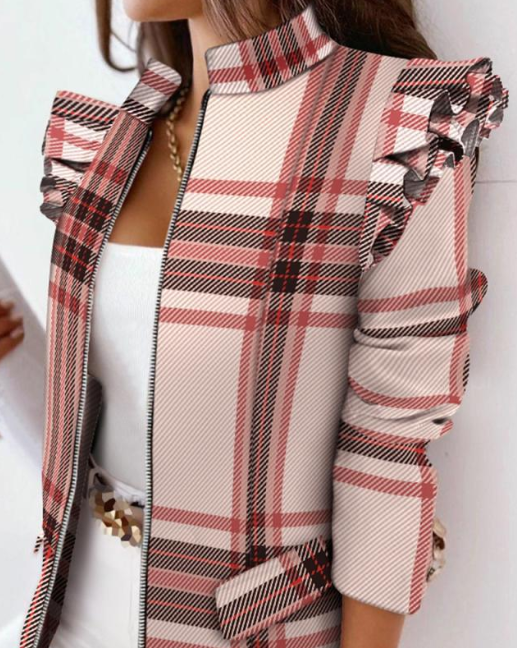 Casual dames blazer, soepel vallend en ademend. Ideaal voor een comfortabele, elegante lente- en zomerlook.