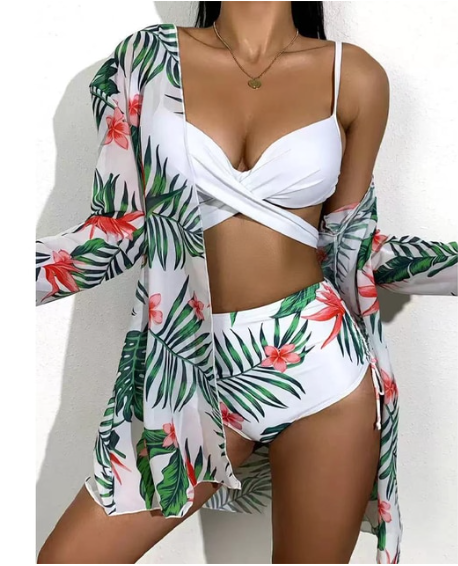 Complete 3-delige dames badkledingset: bikini met high-waist & pareo. Kleurrijk en zomerproof strandoutfit.