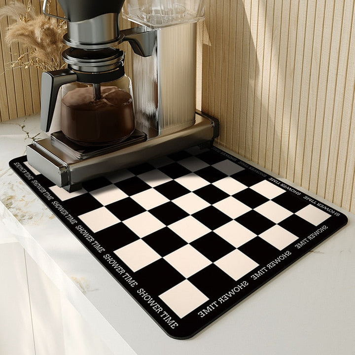 Minimalistisch design afdruipmat, past in elke moderne keuken. Eenvoudig en praktisch.