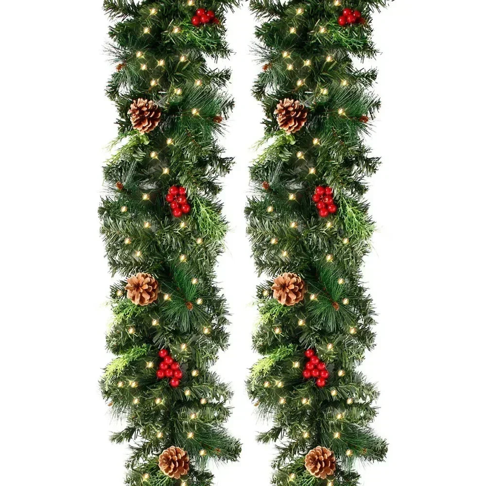 Sfeervolle kerstdecoratie: LED guirlande met warm wit licht, geschikt voor iedere ruimte.