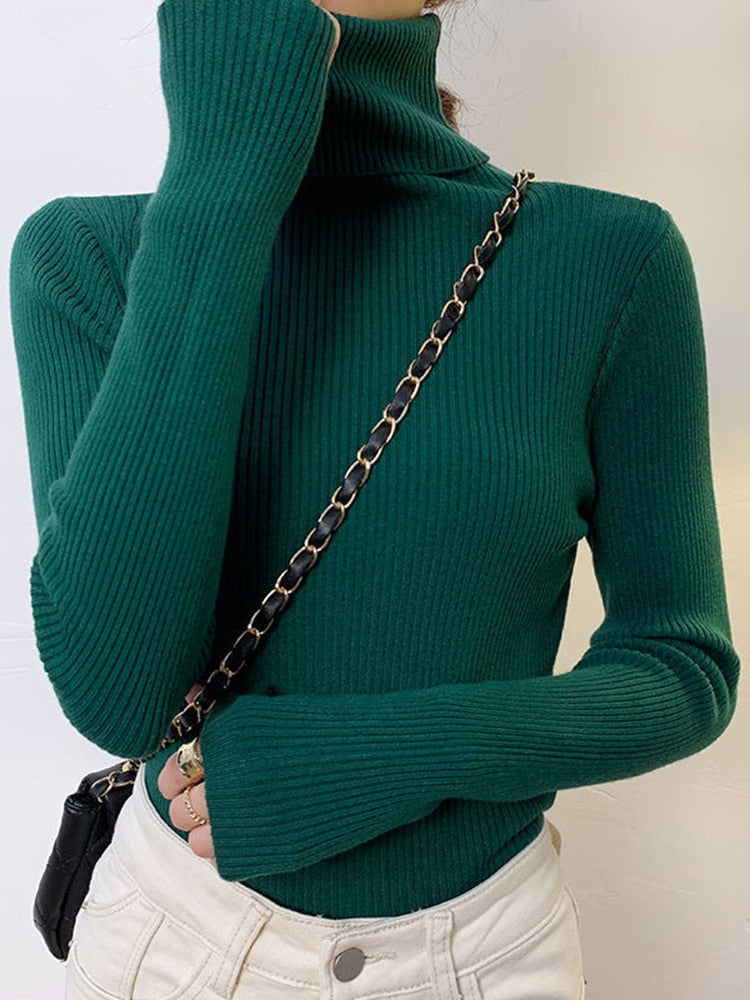 Comfortabele dames coltrui 'een maat', gebreid voor relaxte pasvorm. Perfecte winter warmte.