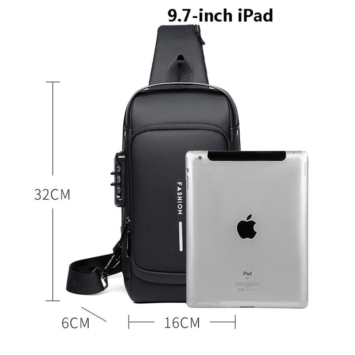 Praktische heren accessoire: een stijlvolle crossbody tas met USB-oplaadfunctie. Comfortabel en veelzijdig.