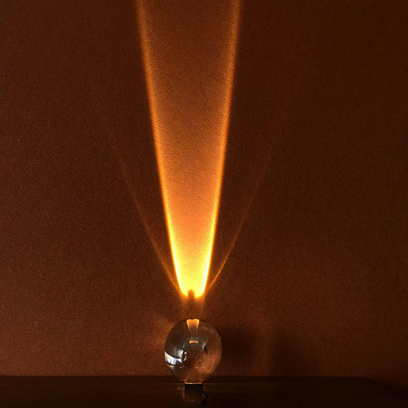StarGlow nachtlamp: kristal oog met dynamische sterrenprojector. Sfeervolle LED-verlichting voor slaapkamer en interieur.