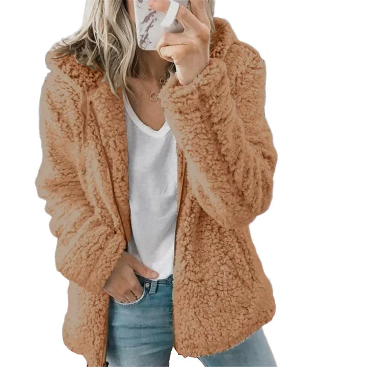 Modieuze dames hoodie van pluche met rits en capuchon, ideaal als winter- en herfstkleding.