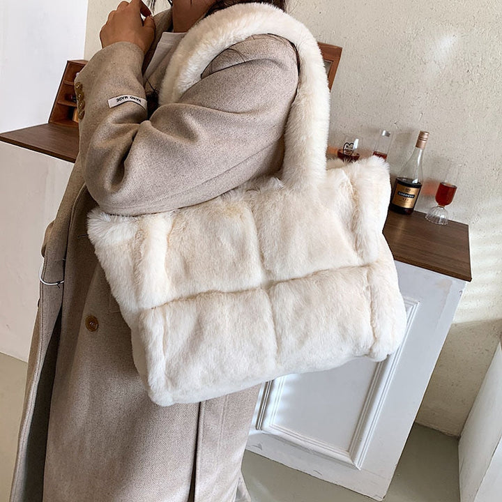 Dames Pipa pluche handtas, zacht & stijlvol; ideale winter tas en modieus accessoire.