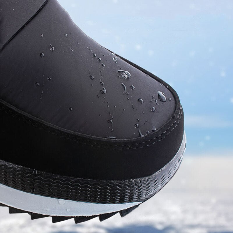 Warm en comfortabele dames snowboots, waterdicht en met antislipzool voor wintermode.