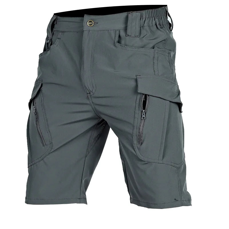 Gedetailleerde weergave van de tactische cargo short voor heren, comfortabel en ademend voor de zomer.