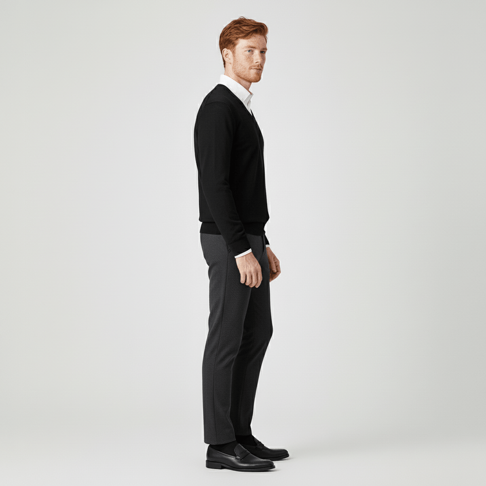 Stijlvolle heren V-hals trui, slim-fit pasvorm, perfect voor een moderne dagelijkse uitstraling.