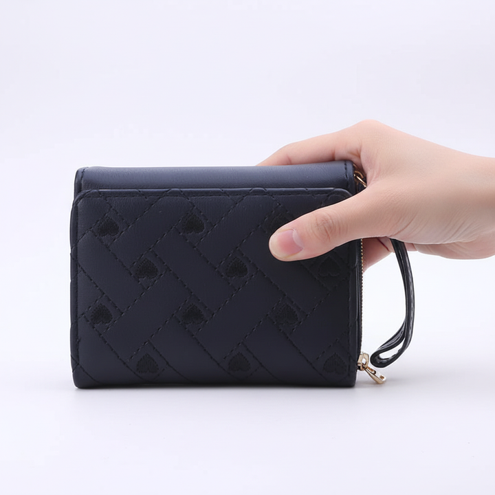 Elegante PU leren driedelige dames portemonnee. Compact, modebewust en voorzien van stijlvolle borduursels.
