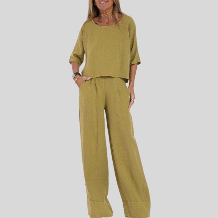 Stijlvolle tweedelige dames set: ademend katoen-linnen top & broek, comfortabel en modieus voor zomer of strand.
