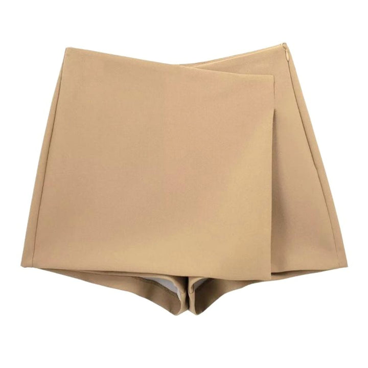 Stijlvolle dames skort met asymmetrische overslag, perfect voor een frisse lente outfit.