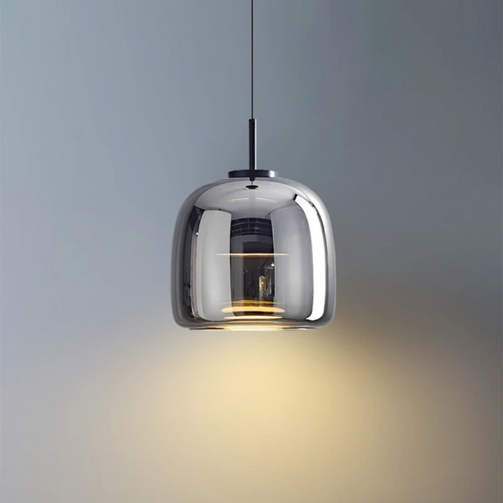 Duurzame retro LED hanglamp, combineert functionaliteit met sfeervolle uitstraling.