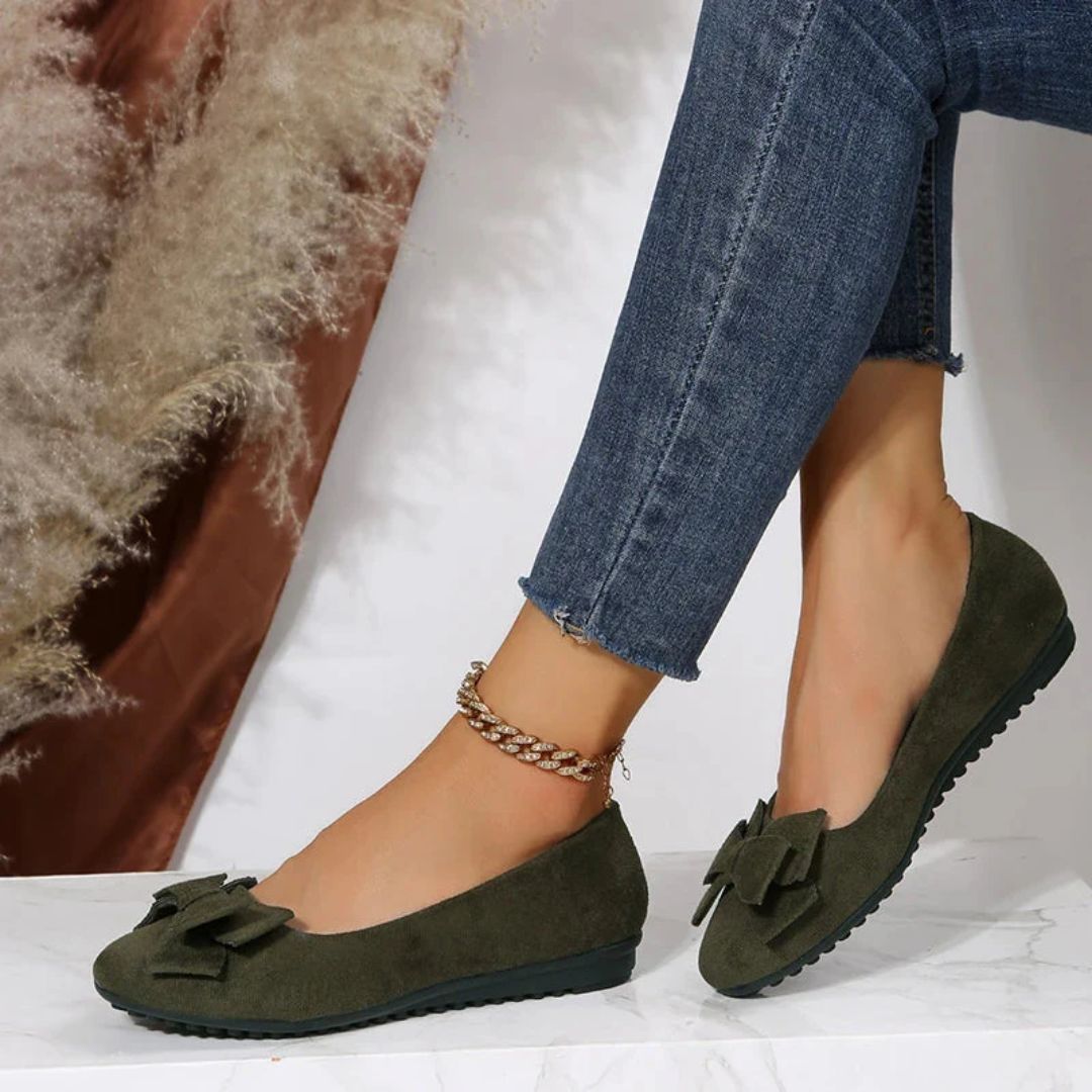 Comfortabele zwarte dames ballerina's met voetboogondersteuning, ideaal voor de hele dag.