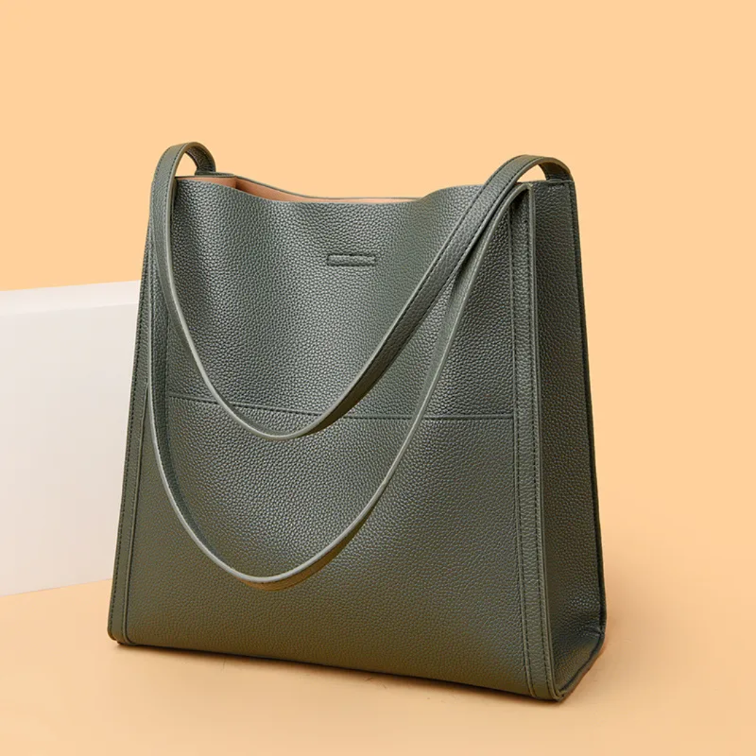 Praktische ruime DailyLux leren dames tas, ideaal voor dagelijks gebruik, biedt veel opbergruimte.