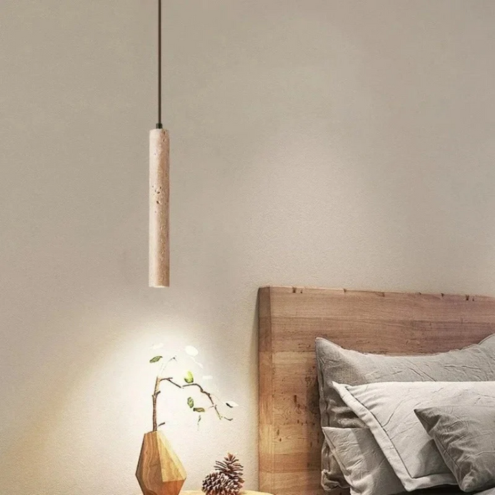 Artistieke travertijn Wabi-Sabi LED design lamp, minimalistische kroonluchter voor unieke interieurs.