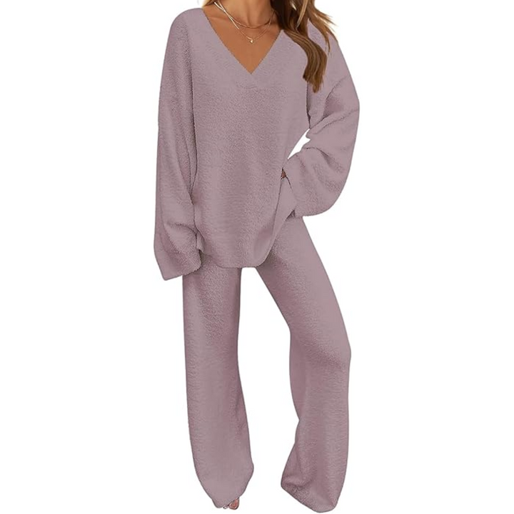 Trendy dames fleece lounge set. Zachte relaxkleding voor comfortabele momenten. Ideaal huispak.