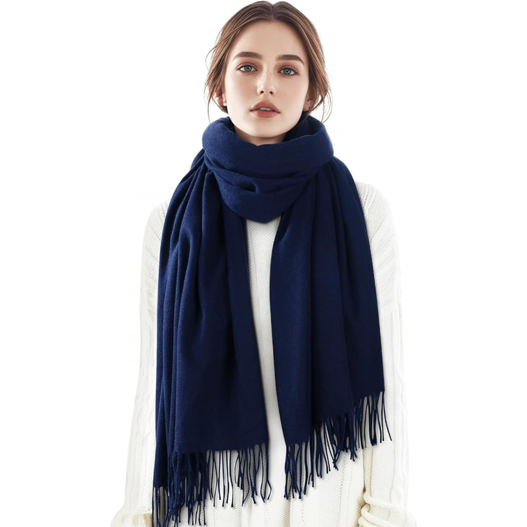 Effen kasjmier damessjaal, zacht en warm. Een stijlvolle aanvulling op elke winteroutfit.