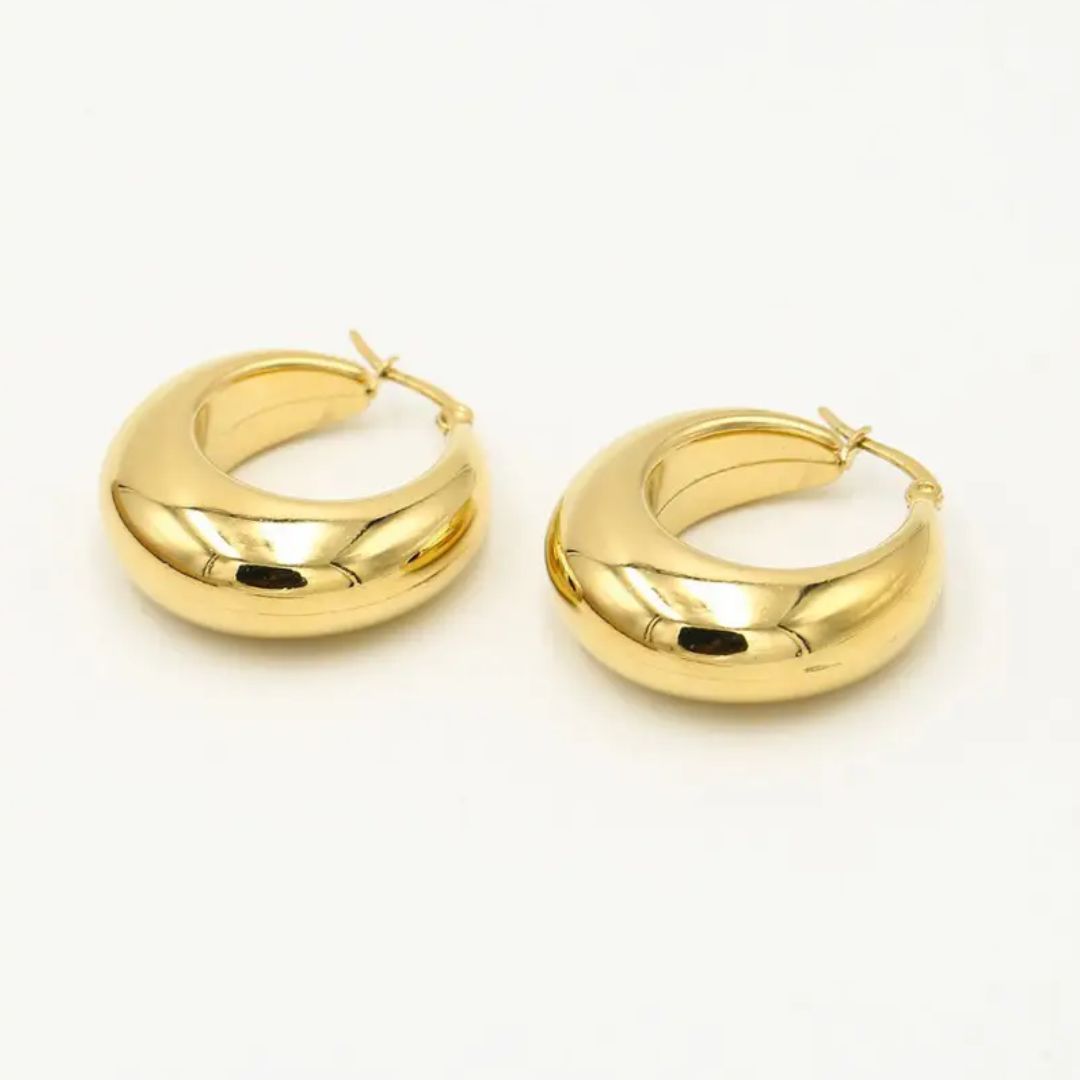 Stijlvolle dames creolen met tijdloos vintage design, elegante oorbellen voor elke gelegenheid.