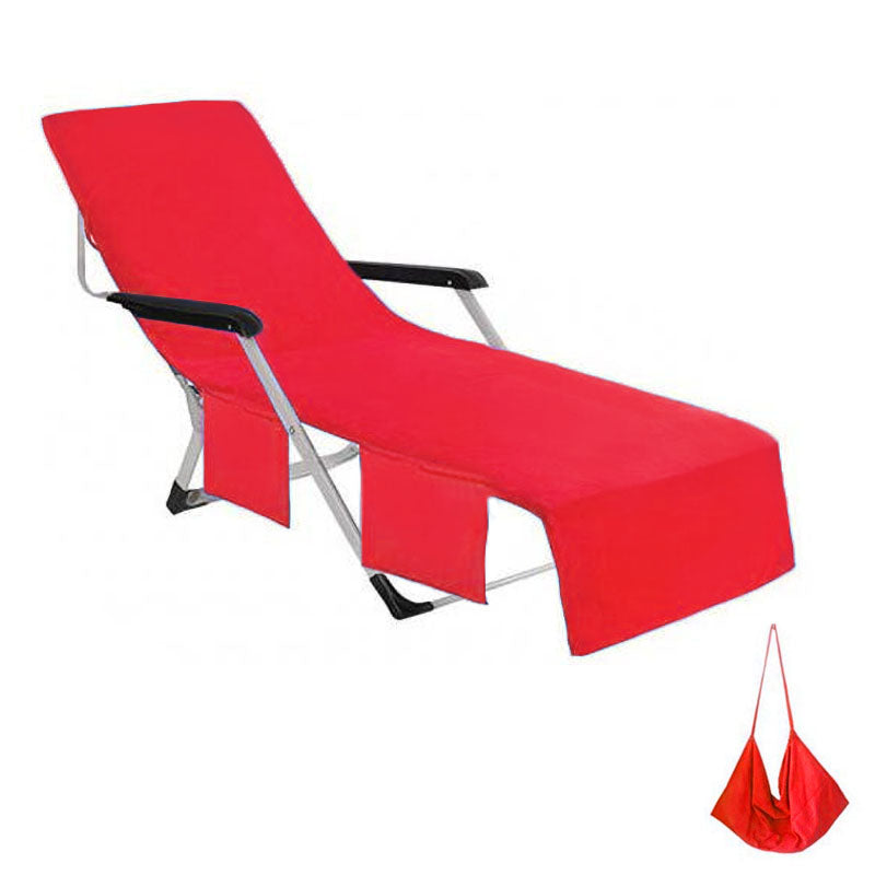 Zomerse accessoire: opvouwbaar strand loungedoek met zakken voor ultiem gemak aan het strand.