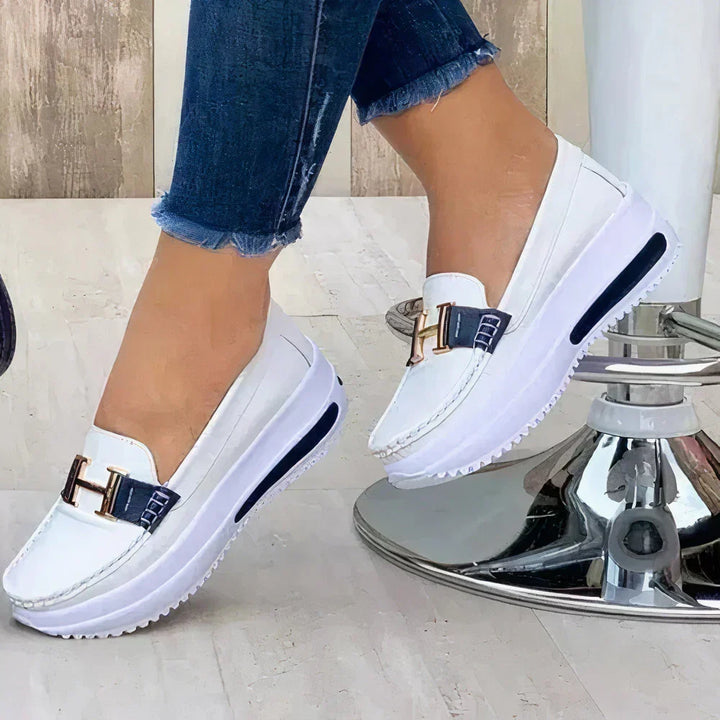 Ademende dames orthopedische zomerschoenen met ondersteuning en slipvaste zool voor comfort.