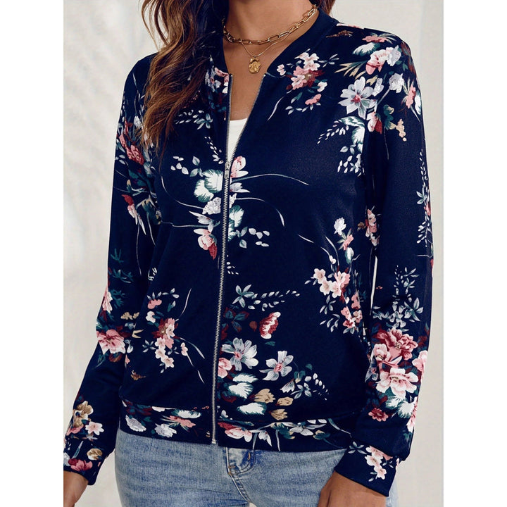 Trendy dames bomberjack met levendige bloemenprint, perfect voor lente en zomer. Comfortabele casual bovenkleding.