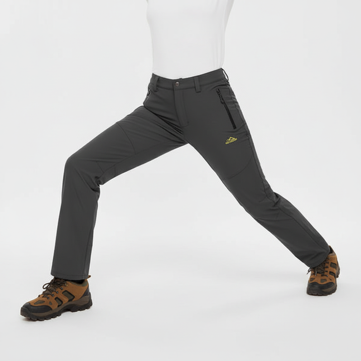 Waterdichte gevoerde damesbroek Lydia, ideaal voor winterse wandelingen, warm en comfortabel.