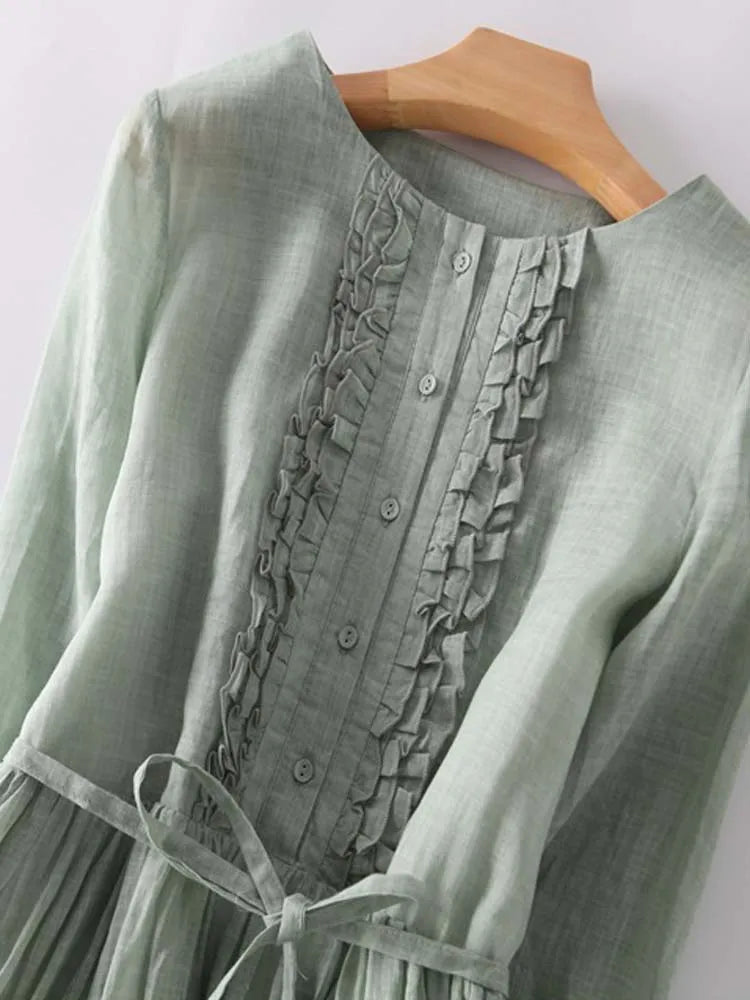 Groene elegante dames zomerjurk. Heerlijk luchtig en comfortabel, perfect voor diverse zomerse gelegenheden.