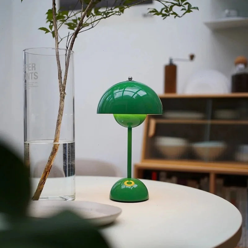 Kantoor MoonGlow LED lamp, functioneel en sfeervol tegelijk, uniek design.