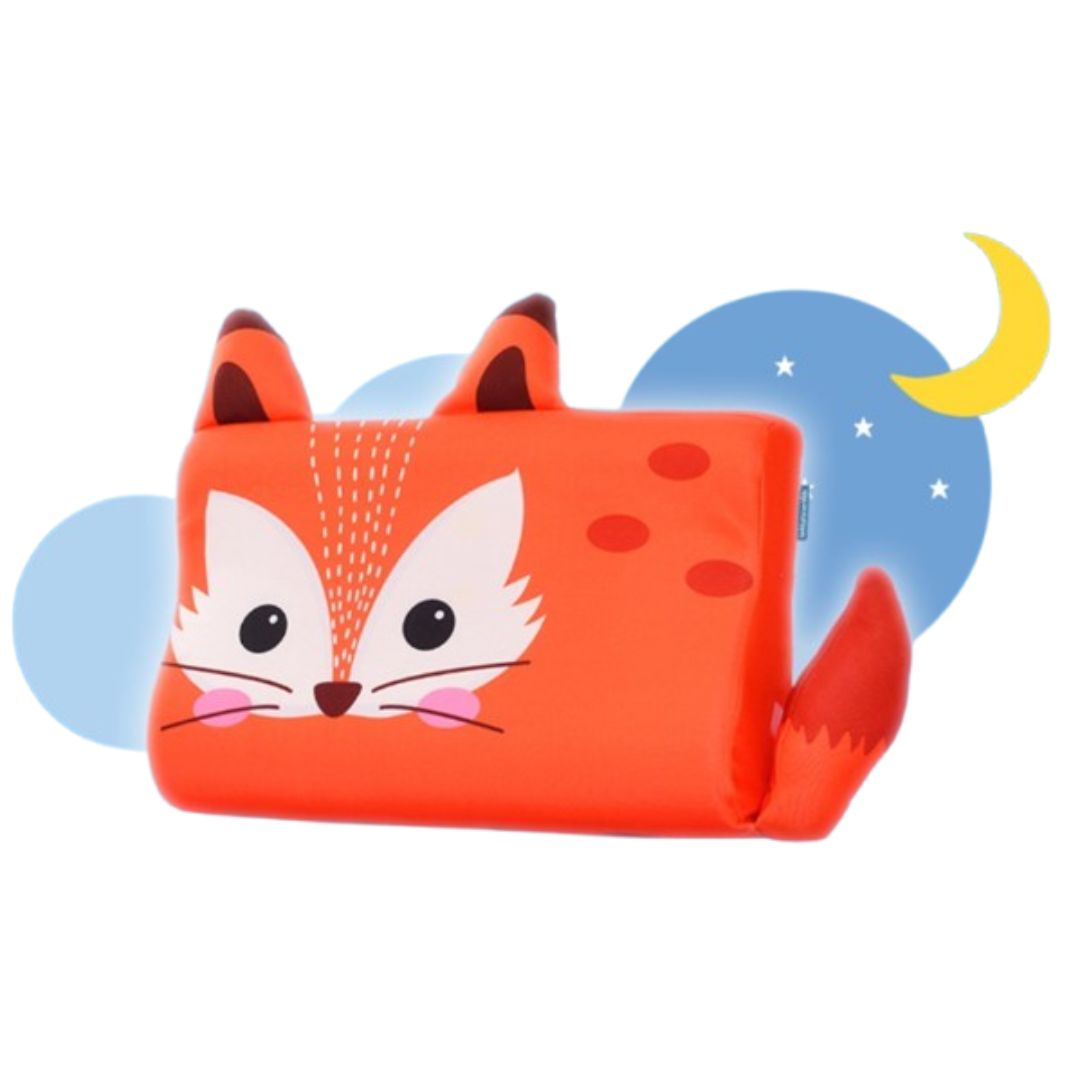 Ergonomisch kindernekkussen met schattige pandaprint; ideaal reiskussen voor peuters.