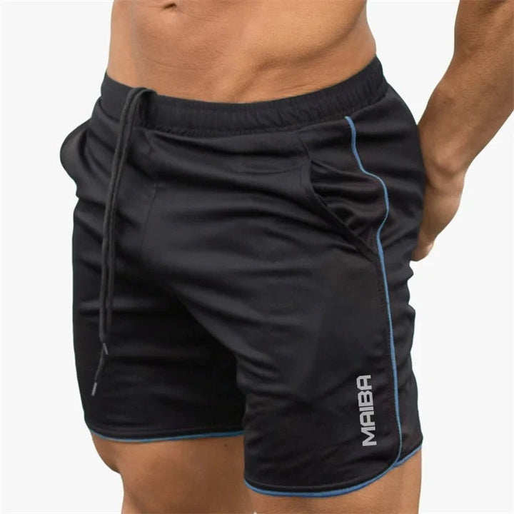 Essentiële badmode voor mannen: een slim fit zwembroek die stijl, comfort en sneldrogendheid biedt.
