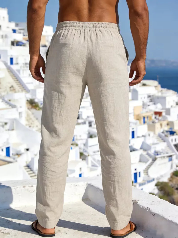 Beige linnen herenbroek, elastische taille. Rechte pijp. Essentiële zomerkleding voor de moderne man.