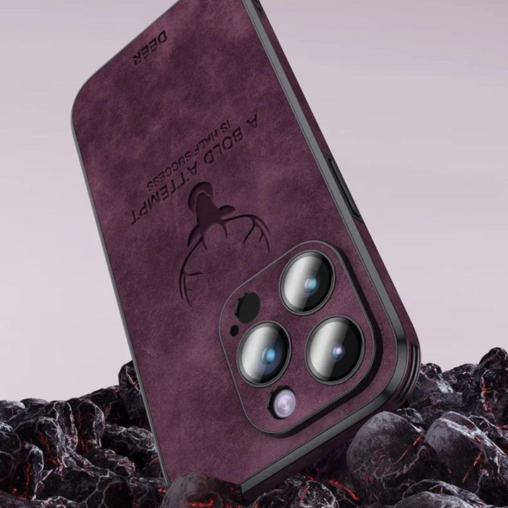 Schokbestendig leren iPhone etui, combineert elegantie met essentiële bescherming.
