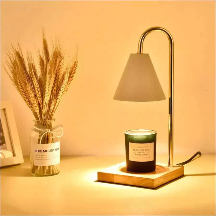 Trendy Sophia kaarsverwarmer lamp: vlamloze sfeerlamp en geurdiffuser. Veilig, dimbaar en modern.